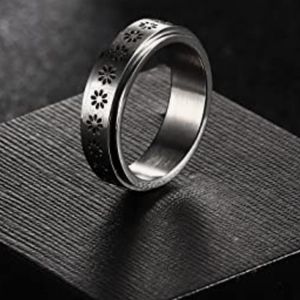 Flower fidget spinner ring NWT